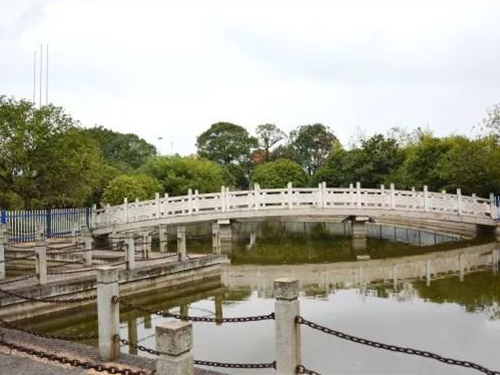 校園環(huán)境1 校園環(huán)境1